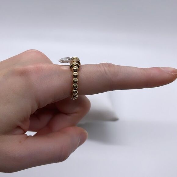 NWT Wool + Pepper Co. Glass Heart Beaded Ring - Gold & Clear Glass - Picture 4 of 5